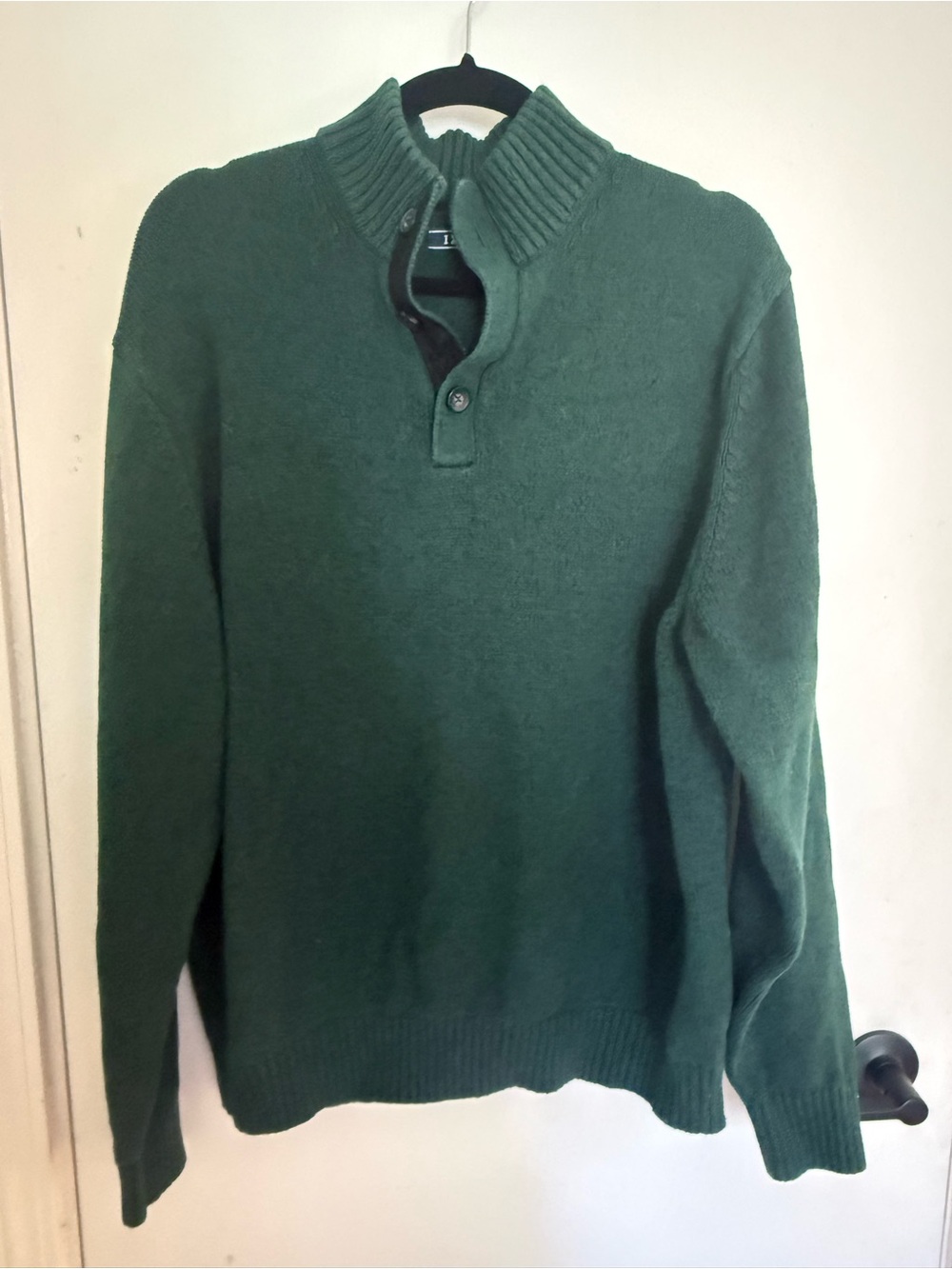 Izod Men's Forest Green Zip-Style Quarter Zip Sweater